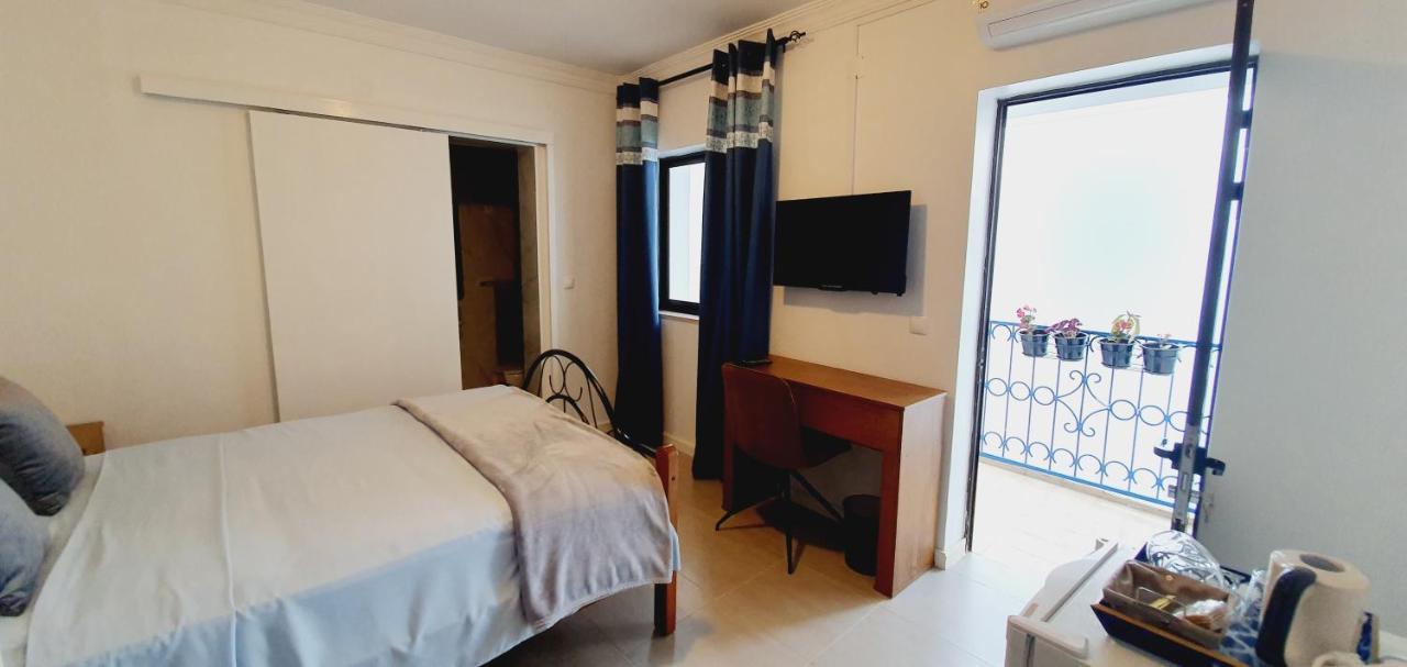 Kelly Guest House Praia Exterior photo